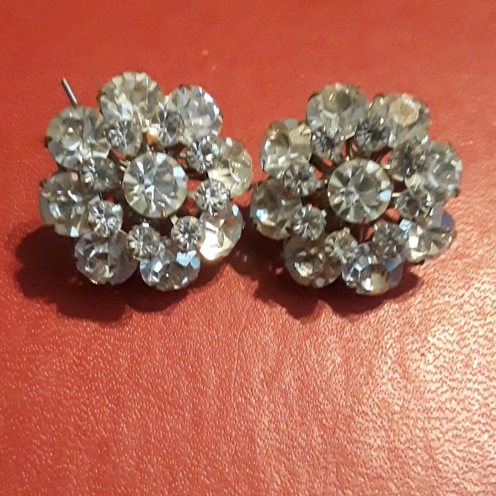 Vintage Floral Crystal Earrings